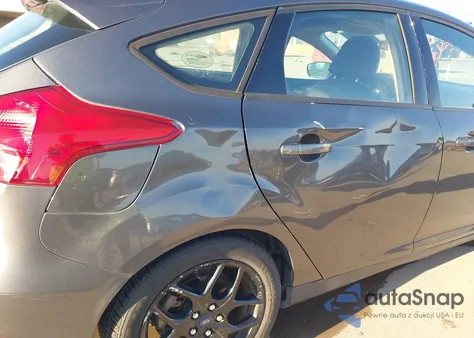 2016 Ford Focus Se z USA, uszkodzony, nr VIN 1FADP3K23GL225055